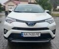 Белый Тойота РАВ 4, объемом двигателя 2.5 л и пробегом 114 тыс. км за 23989 $, фото 1 на Automoto.ua
