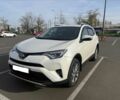 Белый Тойота РАВ 4, объемом двигателя 2.5 л и пробегом 159 тыс. км за 18000 $, фото 1 на Automoto.ua