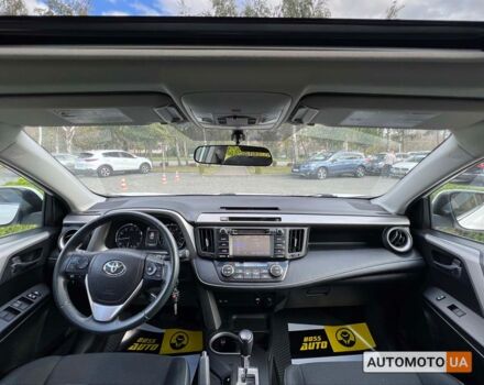 Белый Тойота РАВ 4, объемом двигателя 2.5 л и пробегом 185 тыс. км за 16400 $, фото 11 на Automoto.ua