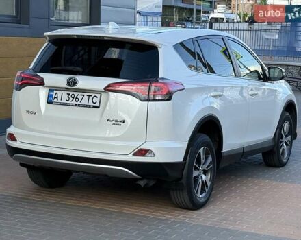 Тойота РАВ 4 2016 в Белой Церкве на Automoto.ua Белый Тойота РАВ 4, объемом двигателя 1.99 л и пробегом 110 тыс. км за 22500 $, фото 23 на Automoto.ua