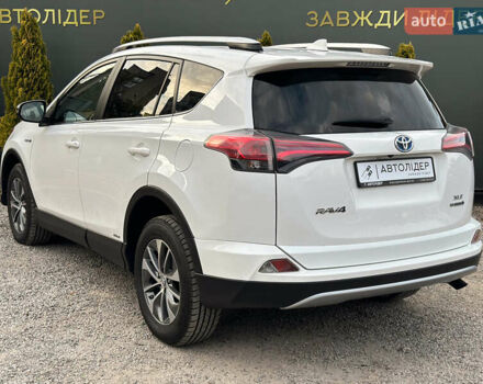 Тойота РАВ 4 2016 в Одессе на Automoto.ua Белый Тойота РАВ 4, объемом двигателя 2.49 л и пробегом 45 тыс. км за 21600 $, фото 16 на Automoto.ua