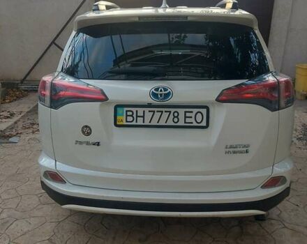 Тойота РАВ 4 2016 у Одесі на Automoto.ua Білий Тойота РАВ 4, об'ємом двигуна 2.49 л та пробігом 98 тис. км за 21900 $, фото 1 на Automoto.ua