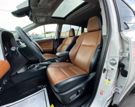 Білий Тойота РАВ 4, об'ємом двигуна 0 л та пробігом 65 тис. км за 253 $, фото 8 на Automoto.ua