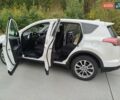 Білий Тойота РАВ 4, об'ємом двигуна 1.99 л та пробігом 194 тис. км за 18500 $, фото 3 на Automoto.ua