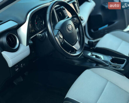 Белый Тойота РАВ 4, объемом двигателя 2.49 л и пробегом 45 тыс. км за 22200 $, фото 40 на Automoto.ua