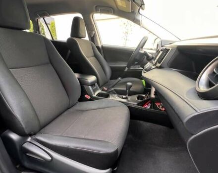 Тойота РАВ 4 2016 в Львове на Automoto.ua Белый Тойота РАВ 4, объемом двигателя 2.49 л и пробегом 116 тыс. км за 18300 $, фото 11 на Automoto.ua