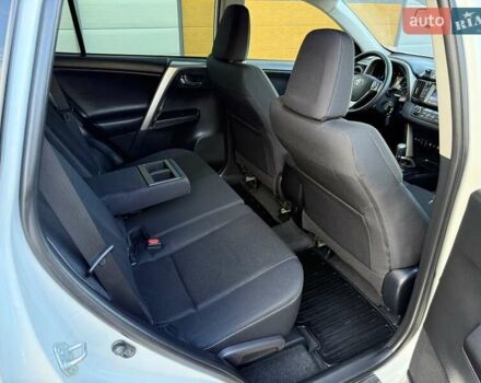 Тойота РАВ 4 2016 в Белой Церкве на Automoto.ua Белый Тойота РАВ 4, объемом двигателя 1.99 л и пробегом 110 тыс. км за 22500 $, фото 47 на Automoto.ua