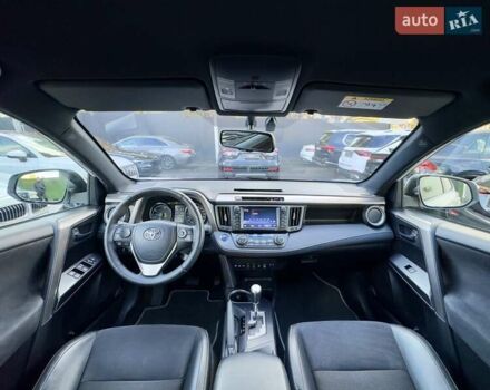 Тойота РАВ 4 2016 в Киеве на Automoto.ua Белый Тойота РАВ 4, объемом двигателя 2.5 л и пробегом 165 тыс. км за 22200 $, фото 24 на Automoto.ua
