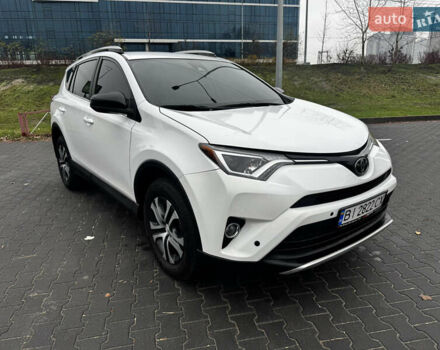 Білий Тойота РАВ 4, об'ємом двигуна 2.49 л та пробігом 173 тис. км за 16100 $, фото 1 на Automoto.ua
