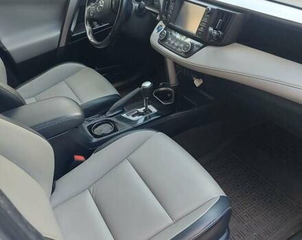 Тойота РАВ 4 2016 у Одесі на Automoto.ua Білий Тойота РАВ 4, об'ємом двигуна 2.49 л та пробігом 98 тис. км за 21900 $, фото 11 на Automoto.ua