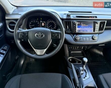 Тойота РАВ 4 2016 в Белой Церкве на Automoto.ua Белый Тойота РАВ 4, объемом двигателя 1.99 л и пробегом 110 тыс. км за 22500 $, фото 51 на Automoto.ua