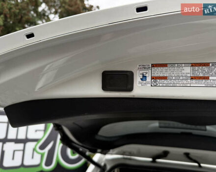 Белый Тойота РАВ 4, объемом двигателя 1.99 л и пробегом 115 тыс. км за 21990 $, фото 56 на Automoto.ua