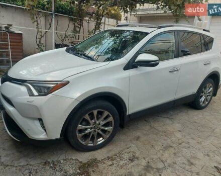 Тойота РАВ 4 2016 у Одесі на Automoto.ua Білий Тойота РАВ 4, об'ємом двигуна 2.49 л та пробігом 98 тис. км за 21900 $, фото 2 на Automoto.ua