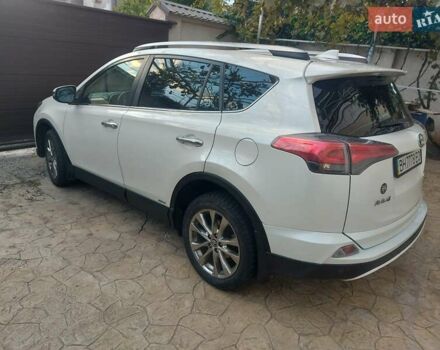 Тойота РАВ 4 2016 у Одесі на Automoto.ua Білий Тойота РАВ 4, об'ємом двигуна 2.49 л та пробігом 98 тис. км за 21900 $, фото 7 на Automoto.ua