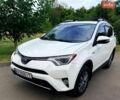 Белый Тойота РАВ 4, объемом двигателя 2.49 л и пробегом 104 тыс. км за 21000 $, фото 1 на Automoto.ua