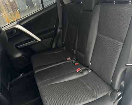 Білий Тойота РАВ 4, об'ємом двигуна 2.49 л та пробігом 173 тис. км за 16100 $, фото 21 на Automoto.ua