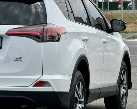 Тойота РАВ 4 2016 у Києві на Automoto.ua Білий Тойота РАВ 4, об'ємом двигуна 2.49 л та пробігом 173 тис. км за 17200 $, фото 92 на Automoto.ua