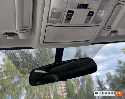 Белый Тойота РАВ 4, объемом двигателя 2.5 л и пробегом 185 тыс. км за 16400 $, фото 18 на Automoto.ua