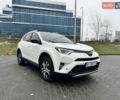Белый Тойота РАВ 4, объемом двигателя 2.49 л и пробегом 173 тыс. км за 16100 $, фото 1 на Automoto.ua