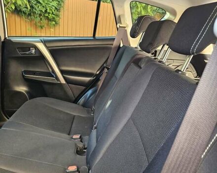 Тойота РАВ 4 2016 в Мукачеве на Automoto.ua Белый Тойота РАВ 4, объемом двигателя 2.23 л и пробегом 165 тыс. км за 20350 $, фото 11 на Automoto.ua