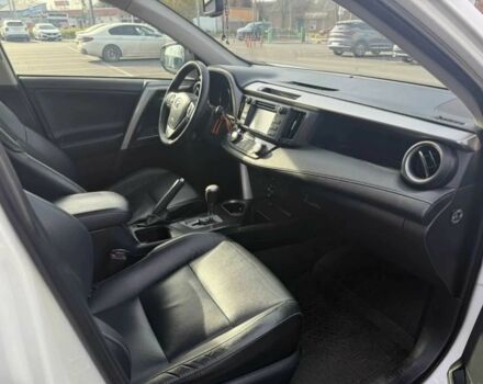 Белый Тойота РАВ 4, объемом двигателя 2.5 л и пробегом 159 тыс. км за 18000 $, фото 5 на Automoto.ua