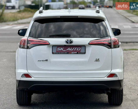 Тойота РАВ 4 2016 у Києві на Automoto.ua Білий Тойота РАВ 4, об'ємом двигуна 2.49 л та пробігом 173 тис. км за 17200 $, фото 88 на Automoto.ua