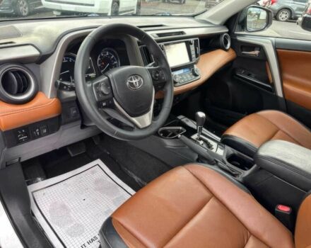 Білий Тойота РАВ 4, об'ємом двигуна 0 л та пробігом 65 тис. км за 253 $, фото 7 на Automoto.ua