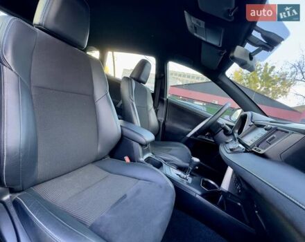 Тойота РАВ 4 2016 в Киеве на Automoto.ua Белый Тойота РАВ 4, объемом двигателя 2.5 л и пробегом 165 тыс. км за 22200 $, фото 27 на Automoto.ua