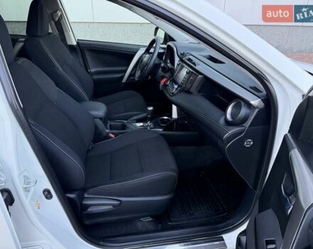 Белый Тойота РАВ 4, объемом двигателя 1.99 л и пробегом 110 тыс. км за 19999 $, фото 46 на Automoto.ua