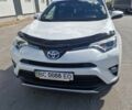 Белый Тойота РАВ 4, объемом двигателя 2.49 л и пробегом 135 тыс. км за 21000 $, фото 1 на Automoto.ua