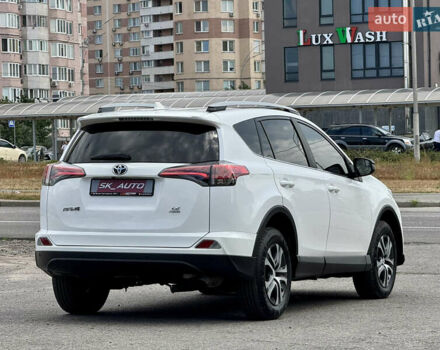 Тойота РАВ 4 2016 у Києві на Automoto.ua Білий Тойота РАВ 4, об'ємом двигуна 2.49 л та пробігом 173 тис. км за 17200 $, фото 91 на Automoto.ua