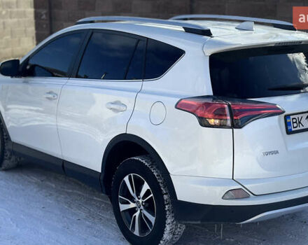 Белый Тойота РАВ 4, объемом двигателя 2.23 л и пробегом 206 тыс. км за 25799 $, фото 8 на Automoto.ua
