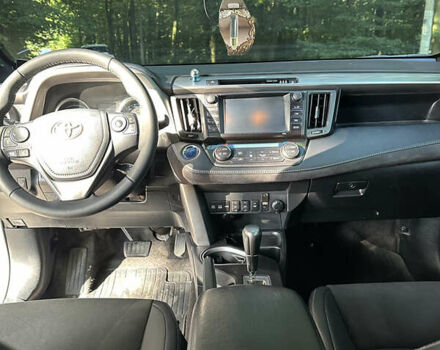 Белый Тойота РАВ 4, объемом двигателя 2.5 л и пробегом 147 тыс. км за 20399 $, фото 12 на Automoto.ua