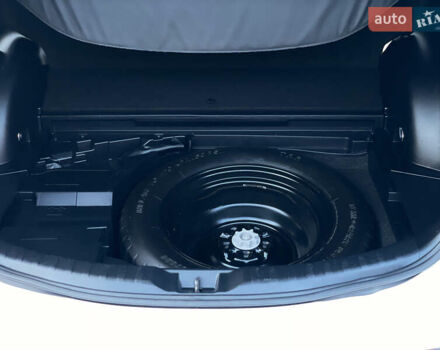 Тойота РАВ 4 2016 в Одессе на Automoto.ua Белый Тойота РАВ 4, объемом двигателя 2.49 л и пробегом 45 тыс. км за 21600 $, фото 40 на Automoto.ua