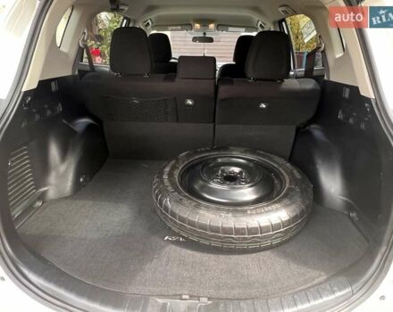 Тойота РАВ 4 2016 в Львове на Automoto.ua Белый Тойота РАВ 4, объемом двигателя 2.49 л и пробегом 116 тыс. км за 18300 $, фото 17 на Automoto.ua