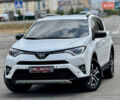 Тойота РАВ 4 2016 у Києві на Automoto.ua Білий Тойота РАВ 4, об'ємом двигуна 2.49 л та пробігом 173 тис. км за 17200 $, фото 1 на Automoto.ua