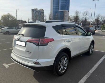 Белый Тойота РАВ 4, объемом двигателя 2.5 л и пробегом 159 тыс. км за 18000 $, фото 3 на Automoto.ua