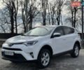 Белый Тойота РАВ 4, объемом двигателя 2 л и пробегом 117 тыс. км за 18900 $, фото 4 на Automoto.ua