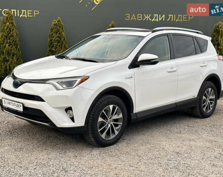 Тойота РАВ 4 2016 в Одессе на Automoto.ua Белый Тойота РАВ 4, объемом двигателя 2.49 л и пробегом 45 тыс. км за 21600 $, фото 6 на Automoto.ua