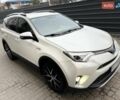 Белый Тойота РАВ 4, объемом двигателя 2.5 л и пробегом 140 тыс. км за 24999 $, фото 7 на Automoto.ua