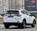Тойота РАВ 4 2016 у Києві на Automoto.ua Білий Тойота РАВ 4, об'ємом двигуна 2.49 л та пробігом 173 тис. км за 17200 $, фото 90 на Automoto.ua