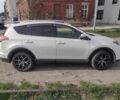 Белый Тойота РАВ 4, объемом двигателя 2 л и пробегом 135 тыс. км за 13999 $, фото 3 на Automoto.ua