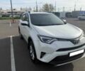 Белый Тойота РАВ 4, объемом двигателя 2.5 л и пробегом 159 тыс. км за 18000 $, фото 2 на Automoto.ua