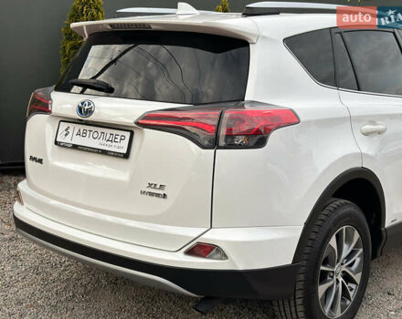 Белый Тойота РАВ 4, объемом двигателя 2.49 л и пробегом 45 тыс. км за 22200 $, фото 24 на Automoto.ua