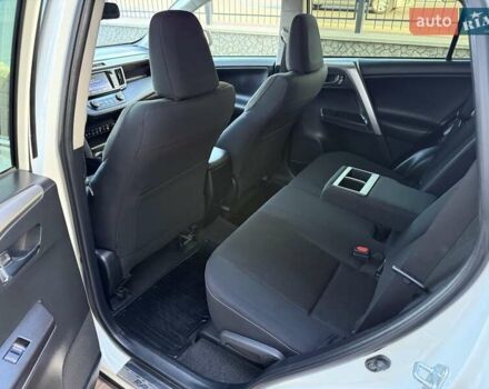 Тойота РАВ 4 2016 в Белой Церкве на Automoto.ua Белый Тойота РАВ 4, объемом двигателя 1.99 л и пробегом 110 тыс. км за 22500 $, фото 41 на Automoto.ua