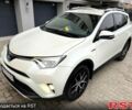 Белый Тойота РАВ 4, объемом двигателя 2.5 л и пробегом 141 тыс. км за 24999 $, фото 6 на Automoto.ua