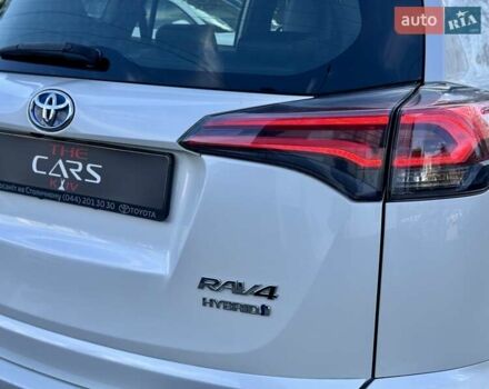 Тойота РАВ 4 2016 в Киеве на Automoto.ua Белый Тойота РАВ 4, объемом двигателя 2.5 л и пробегом 165 тыс. км за 22200 $, фото 11 на Automoto.ua