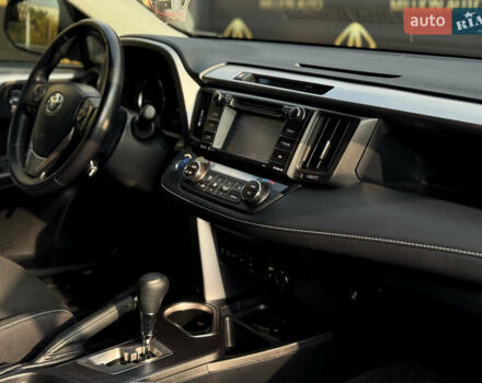 Белый Тойота РАВ 4, объемом двигателя 2.49 л и пробегом 114 тыс. км за 21999 $, фото 16 на Automoto.ua