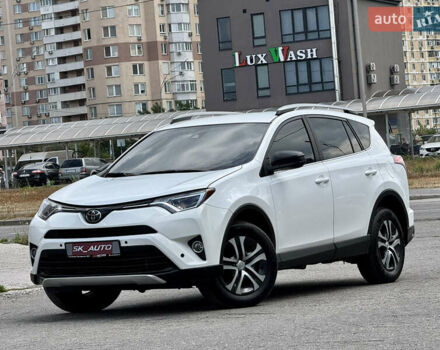 Тойота РАВ 4 2016 у Києві на Automoto.ua Білий Тойота РАВ 4, об'ємом двигуна 2.49 л та пробігом 173 тис. км за 17200 $, фото 58 на Automoto.ua