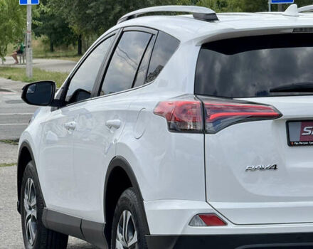 Тойота РАВ 4 2016 у Києві на Automoto.ua Білий Тойота РАВ 4, об'ємом двигуна 2.49 л та пробігом 173 тис. км за 17200 $, фото 86 на Automoto.ua